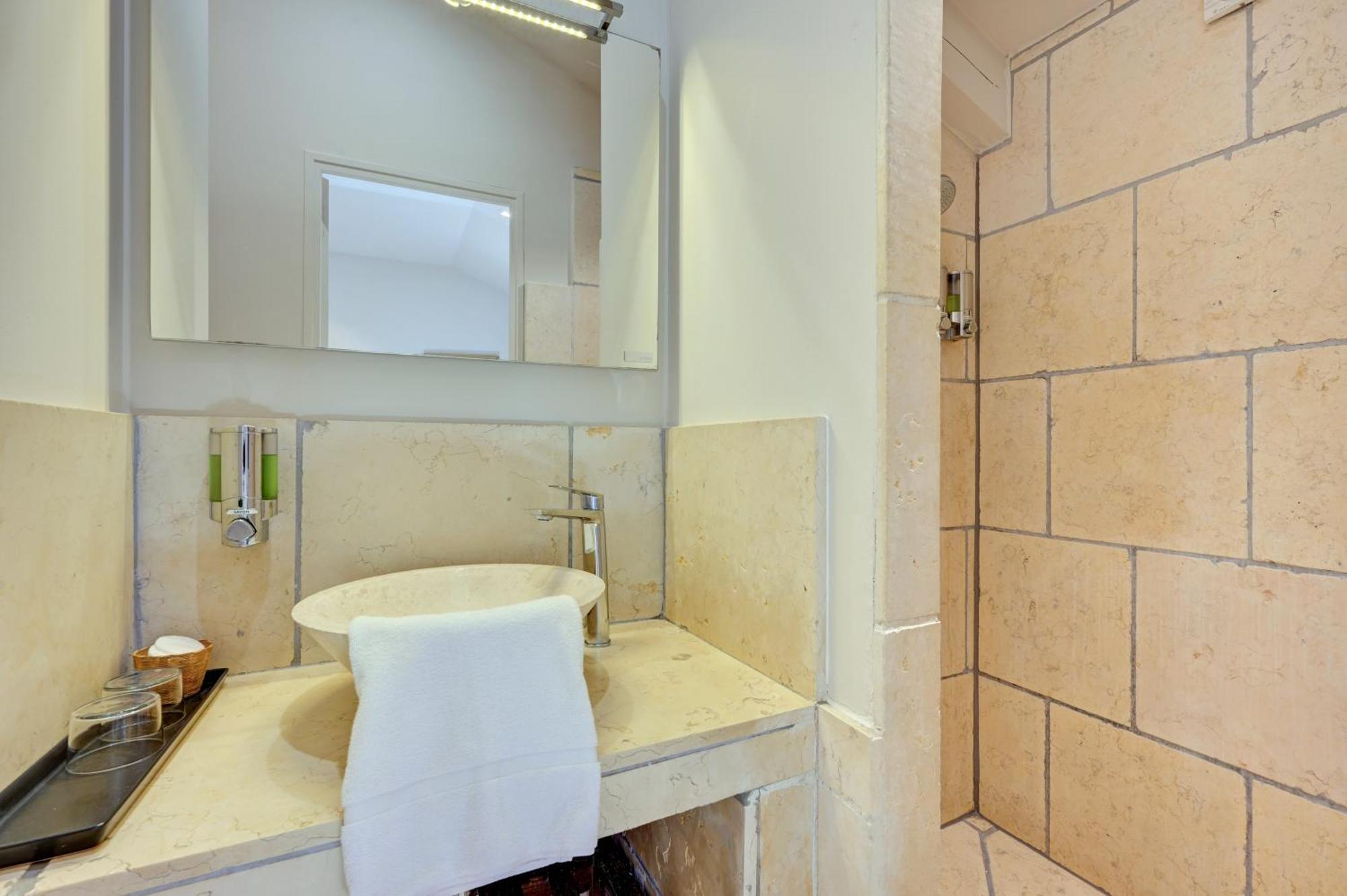 Hostellerie Le Paradou Lourmarin Exterior foto